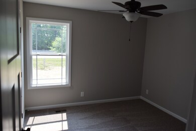 1522 S Spring St, Manchester, TN 37355 - photo 3