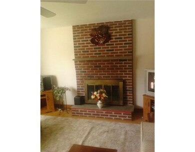 184 Reservoir Rd, Middletown, RI 02842 - photo 3
