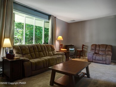 5122 Windsor Dr, Stroudsburg, PA 18360 - photo 6