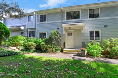 59 Stirrup Ln Riverside CT-print-032-032