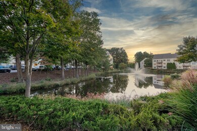 12491 Hayes Ct unit 302, Fairfax, VA 22033 - photo 2