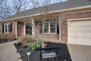 5355 W Sherwood Dr, Newburgh, IN 47630 - photo 2