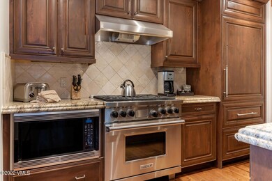 74 Willow Rd-006-013-Kitchen-MLS_Size