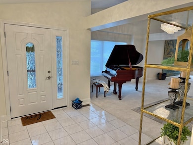 2407 Caramore Cir, Anderson, IN 46011 - photo 4