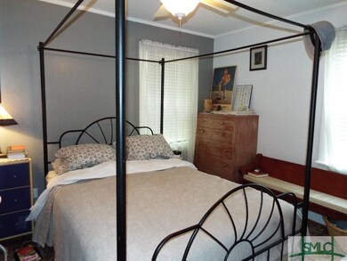 Master Bedroom-- Walk-in Closet!!!