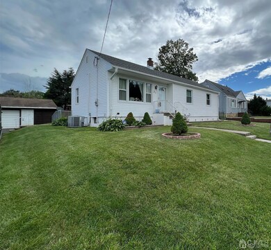 21 Johnson St, Fords, NJ 08863 - photo 2