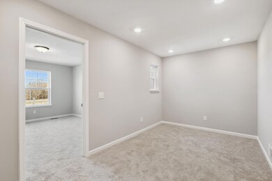 1534 Trellis Ln, West Saint Paul, MN 55118 - photo 6