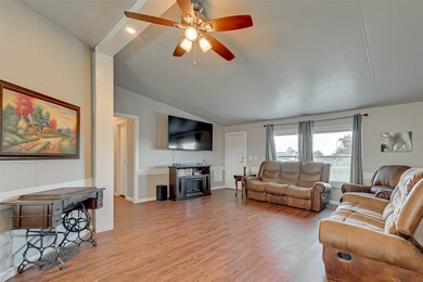 10214 Trey Rd, Needville, TX 77461 - photo 4