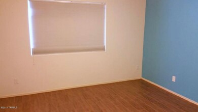Bedroom Plank Tile Floor