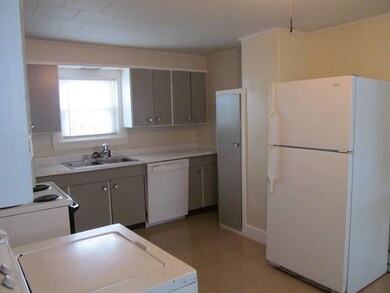 38 Franklin St unit 1, Claremont, NH 03743 - photo 2