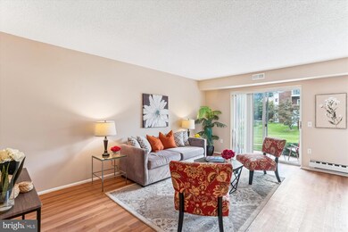 3500 Forest Edge Dr unit 151F, Silver Spring, MD 20906 - photo 4