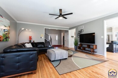 3749 SW Stonybrook Dr, Topeka, KS 66610 - photo 7