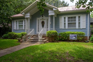 404 8 th Ave-4