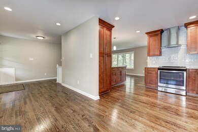 12624 Springloch Ct, Silver Spring, MD 20904 - photo 4