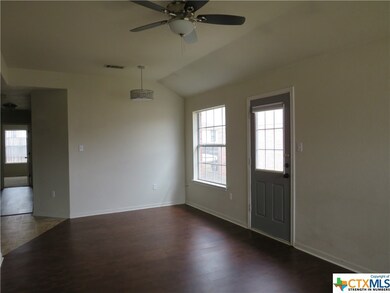 3114 Yaupon Rd unit B, Copperas Cove, TX 76522 - photo 3