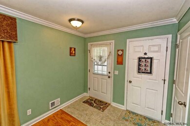 204 Royale Ct, Troy, NY 12180 - photo 4