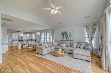 FamilyRoom2