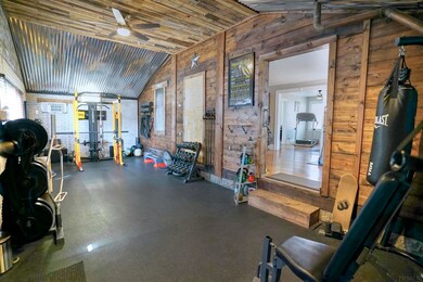 115 W Pendle St, South Bend, IN 46637 - photo 5