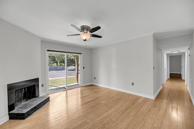 Living room w/ fireplace