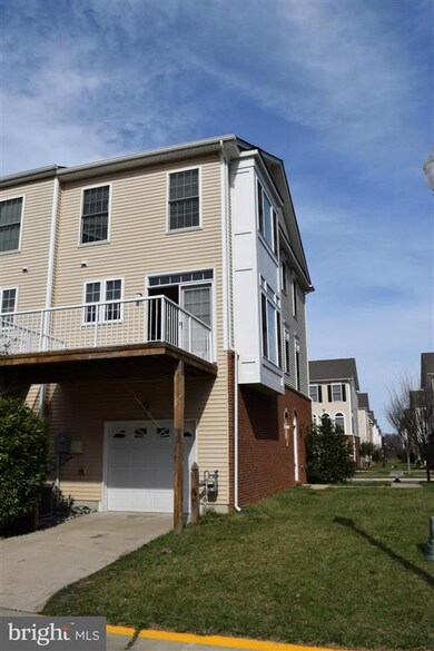 42599 Pine Forest Dr, Chantilly, VA 20152 - photo 3