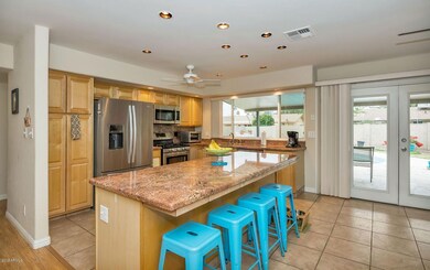 Gorgeous chef's kitchen