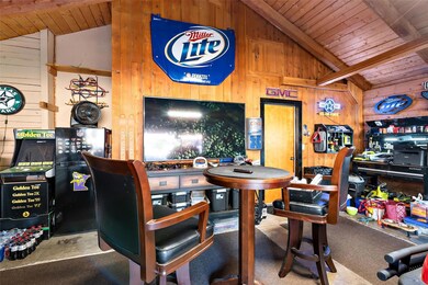 6325 Circo Dr, Granbury, TX 76049 - photo 7