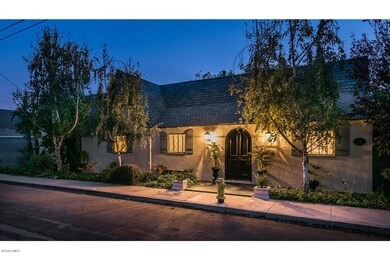 2196 Vista Del Mar Dr-001-002-Street Vie