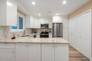 66 Ellsworth Ct, Red Bank, NJ 07701 - photo 6