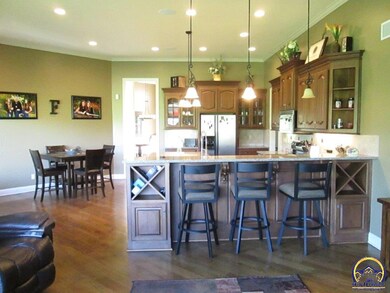 4337 SW Shenandoah Rd, Topeka, KS 66610 - photo 5