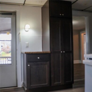 319 N 2nd St unit 2, Lehighton, PA 18235 - photo 4