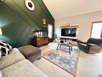 3819 SW Cambridge Ct, Topeka, KS 66610 - photo 5