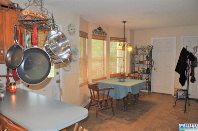 8592 Woodview Ln, Pinson, AL 35126 - photo 4