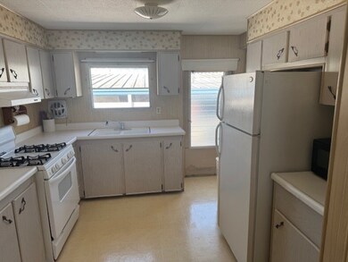 4918 14th St W unit F-8, Bradenton, FL 34207 - photo 3