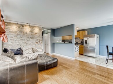 1280 Prairie Ave unit D, Glendale Heights, IL 60139 - photo 2