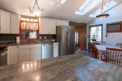 5 Lawrence Rd, Merrimack, NH 03054 - photo 2