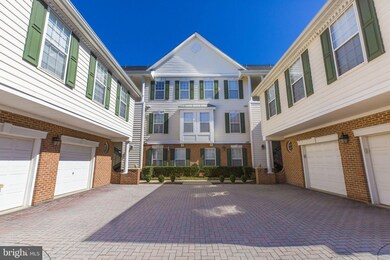 25300 Lake Mist Square unit 301, Chantilly, VA 20152 - photo 2