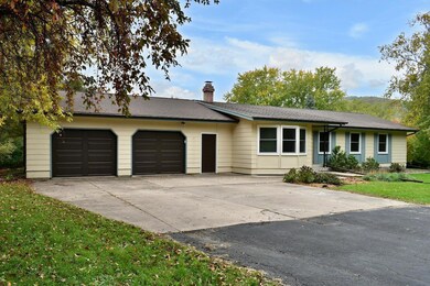 2187 Clinton Dr, Winona, MN 55987 - photo 3