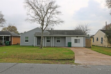 13366 Emporia St, Houston, TX 77015 - photo 2