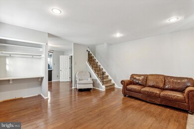 1716 Kendrick Ln, Norristown, PA 19401 - photo 5