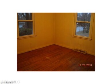 1st Bedroom.
