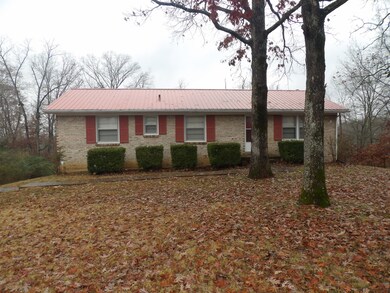 366 Powers Blvd, Waverly, TN 37185 - photo 2