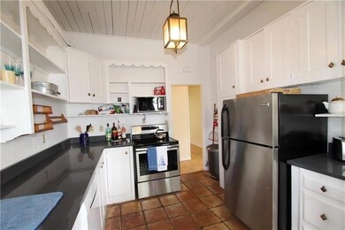 167 Coggeshall Ave unit C, Newport, RI 02840 - photo 7