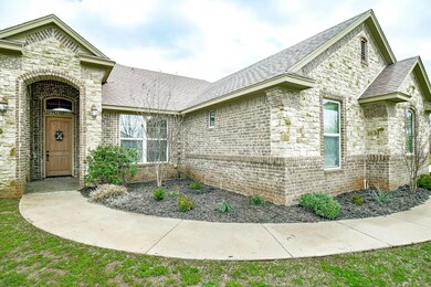 2901 Willow Ridge Cir, Granbury, TX 76049 - photo 2