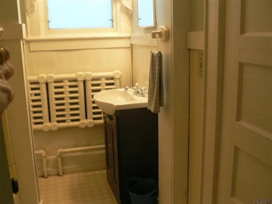 43 Morris St, Albany, NY 12208 - photo 4