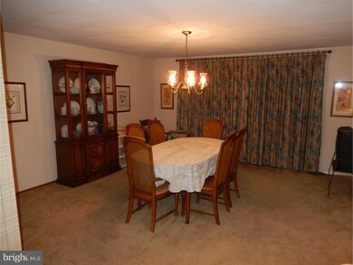 205 E Beechwood Ave, Oaklyn, NJ 08107 - photo 4