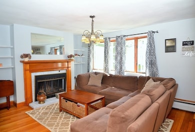 14 Crane St, Danvers, MA 01923 - photo 5