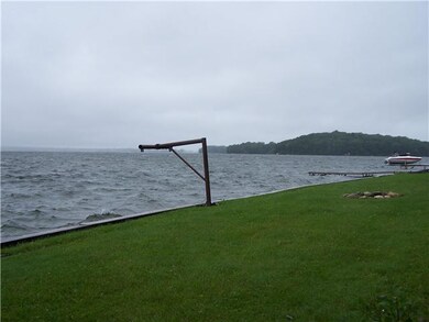 Waterfront/Dock/Pier