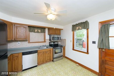 249 Carvel Rd, Pasadena, MD 21122 - photo 4