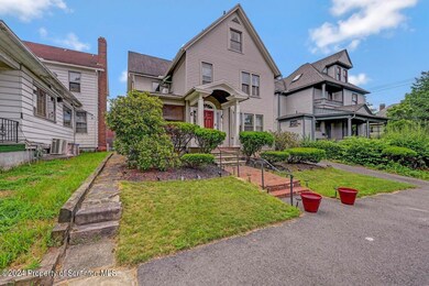 908 N Webster Ave, Scranton, PA 18510 - photo 4