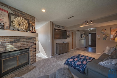 4538 Polk St, Sioux City, IA 51108 - photo 3